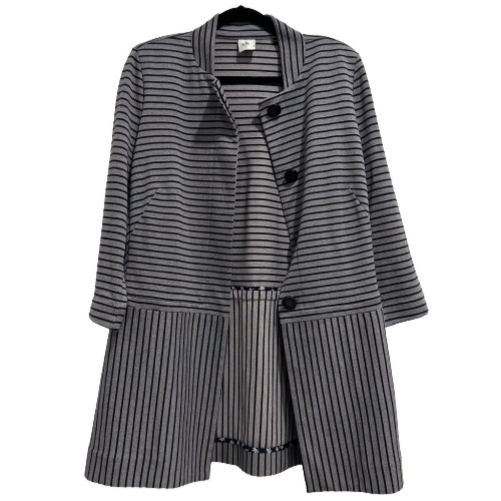 Cabi Gray/Navy Stripped button down Collarless Jacket #5474 Women’s Size Large